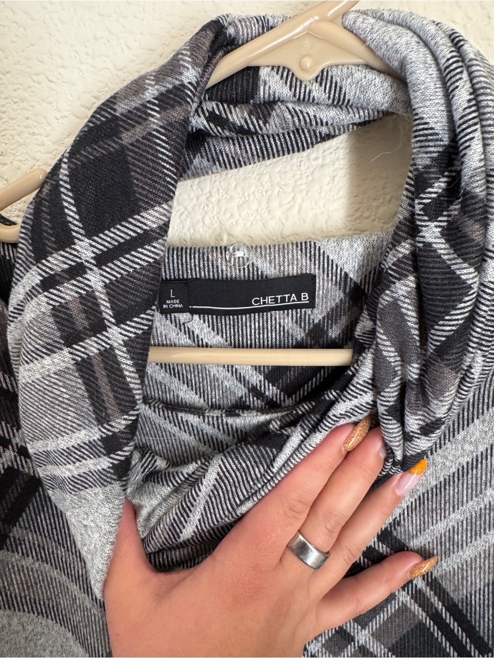 Chetta B Plaid Dress with matching scarf - Picture 5 of 5